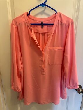 Jones New York Coral Pink V-Neck Tunic Blouse